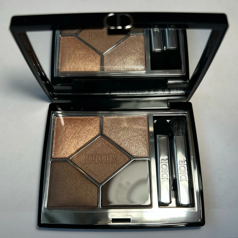 NWT🌷(#559) Dior 5 Couleurs Couture Eyeshadow Palette in Poncho, beiges & browns
